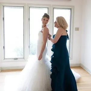 Vera Wang | Dresses | Vera Wang Pavlova Wedding Dress | Poshmark